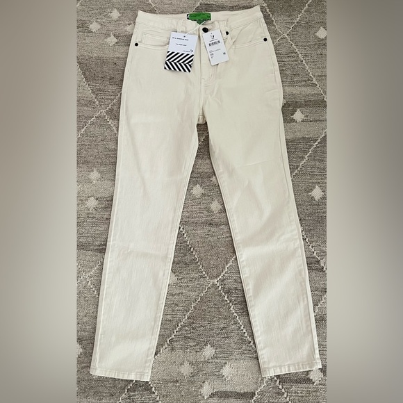 Sandrine Rose (Free People) NWT jeans, size 29, color ecru alpes, MSRP $176 - Picture 1 of 3